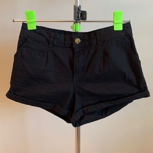 Ambiance Apparel short pant women’s size M